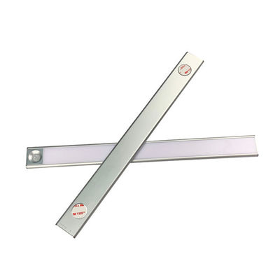 30cm Length Plastic Lights Cabinet Flashlight for Industrial and Warehouse Lighting Solutions