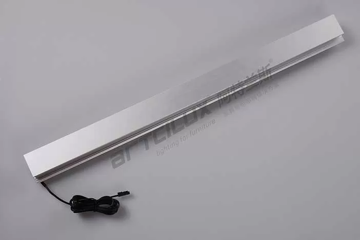 A2705 No-Pull Handle Light