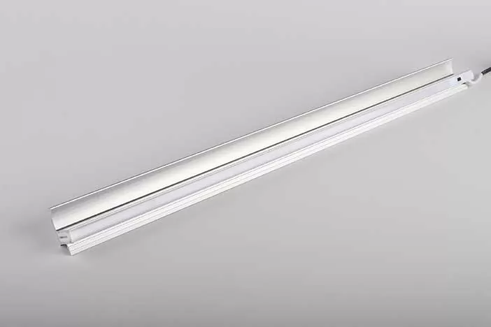 17 No-Pull Handle Light